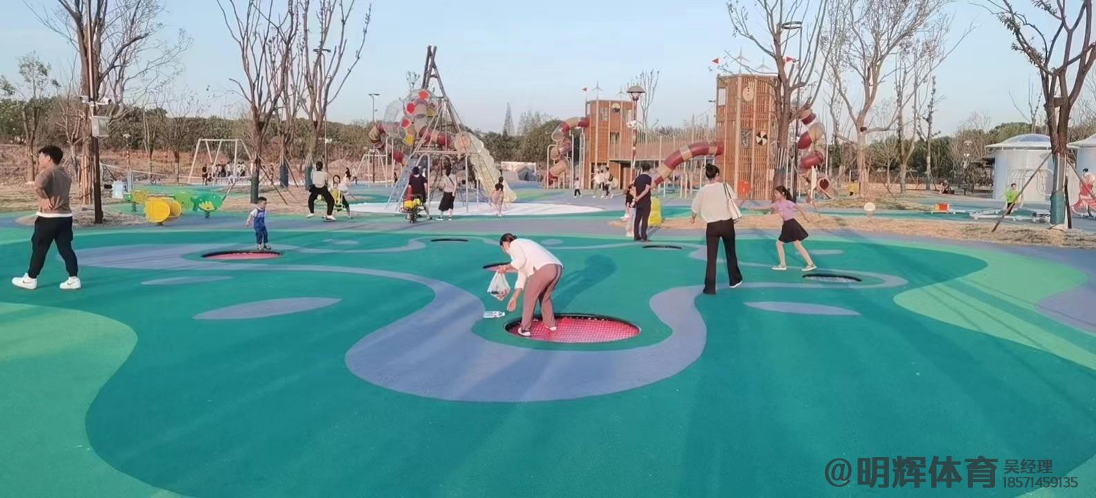 沈阳公园跑道是用什么材料做成的